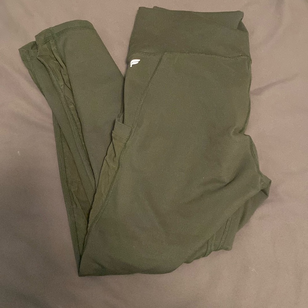 Fabletics Capri leggings. Size Medium, army green